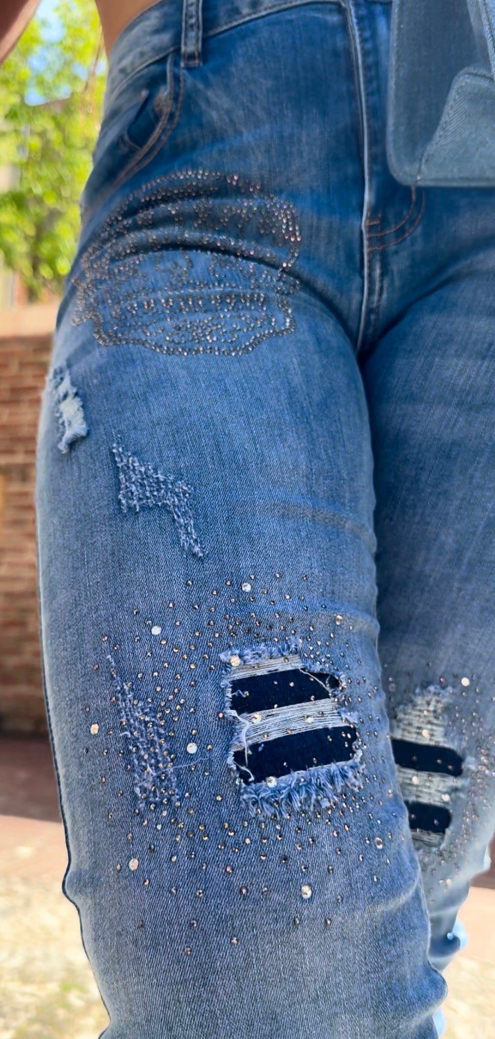 Jeans strass crâne